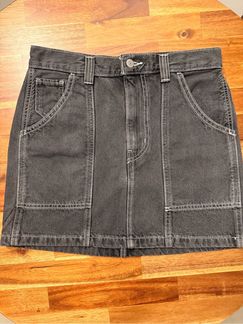 Levi's Womens Black Gray Mini Skirt with White Contrast Stitching
